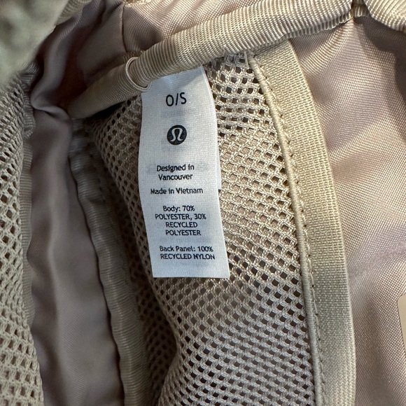 Lululemon Everywhere Belt Bag Fleece - Picture 10 of 11